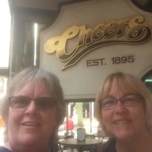 Meet your Posher, Ellen